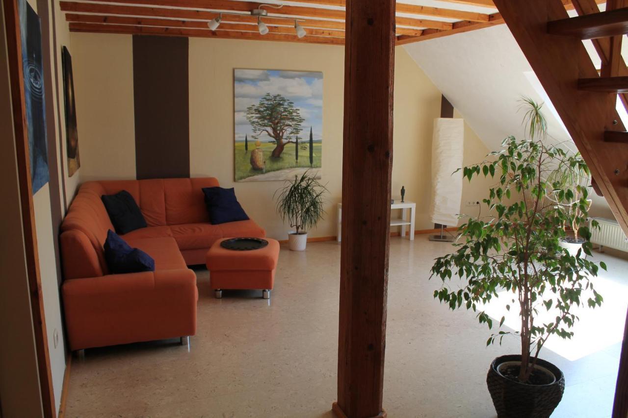 Ferienwohnung Im Galerie-Haus Urbar  المظهر الخارجي الصورة